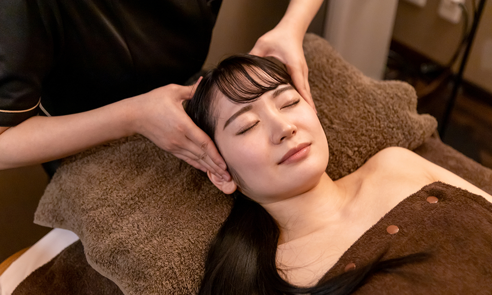 目の奥の重さをスッキリさせるヘッドスパ
