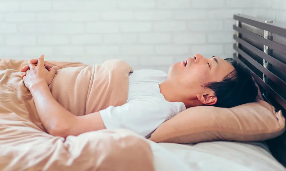 目の疲れがなかなか取れない。睡眠時無呼吸症候群との関係と対処法